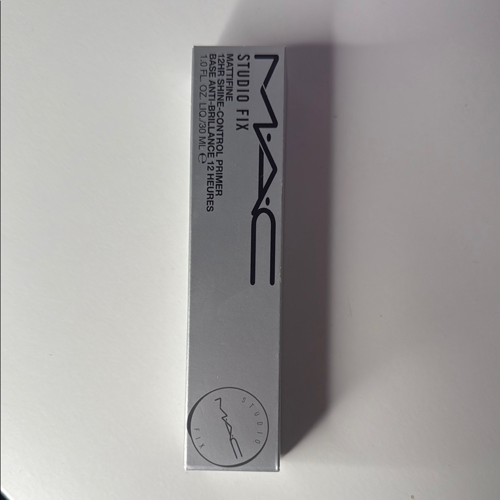 MAC Studio Fix Mattifine Primer in Silver Tube